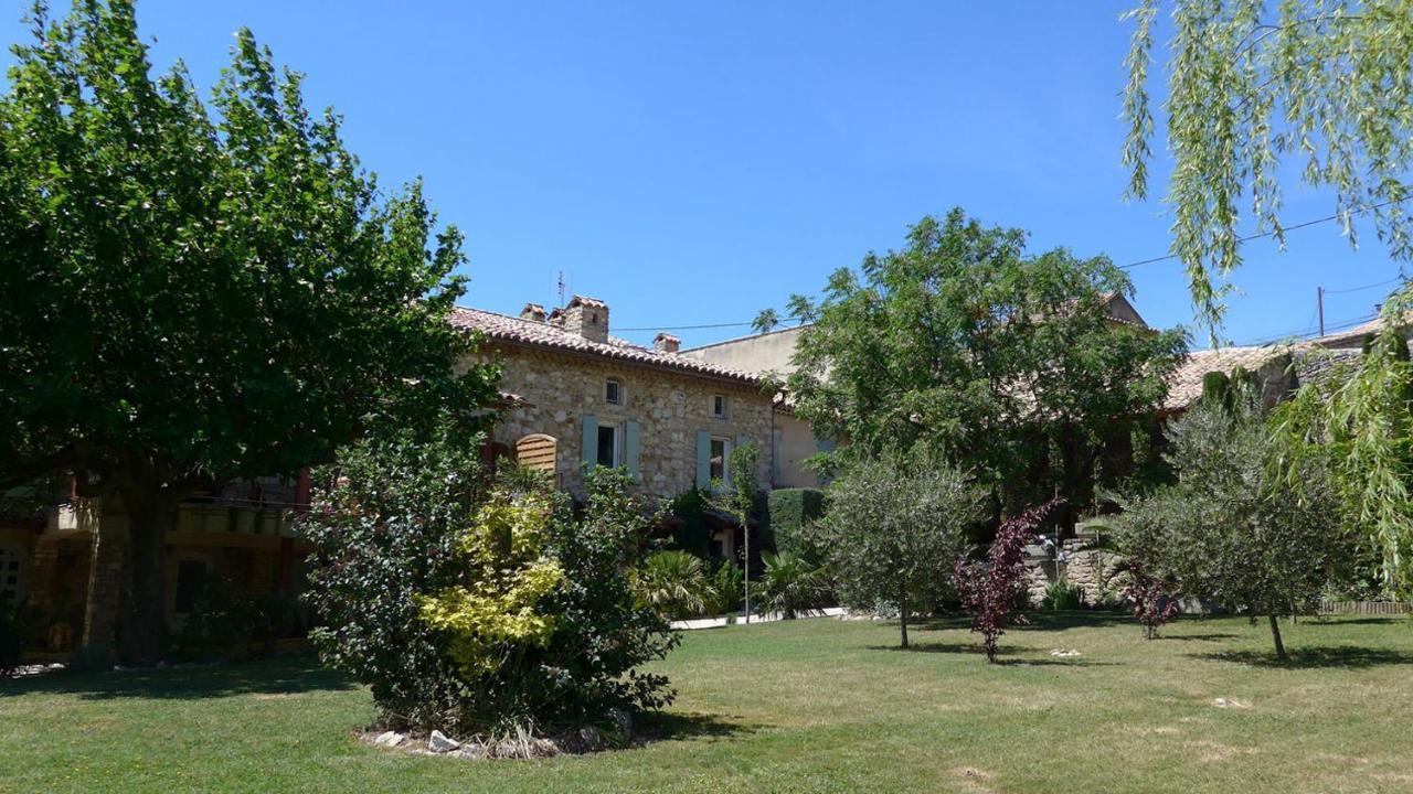 Gites Au Chateau Des Estubiers Les Granges-Gontardes エクステリア 写真
