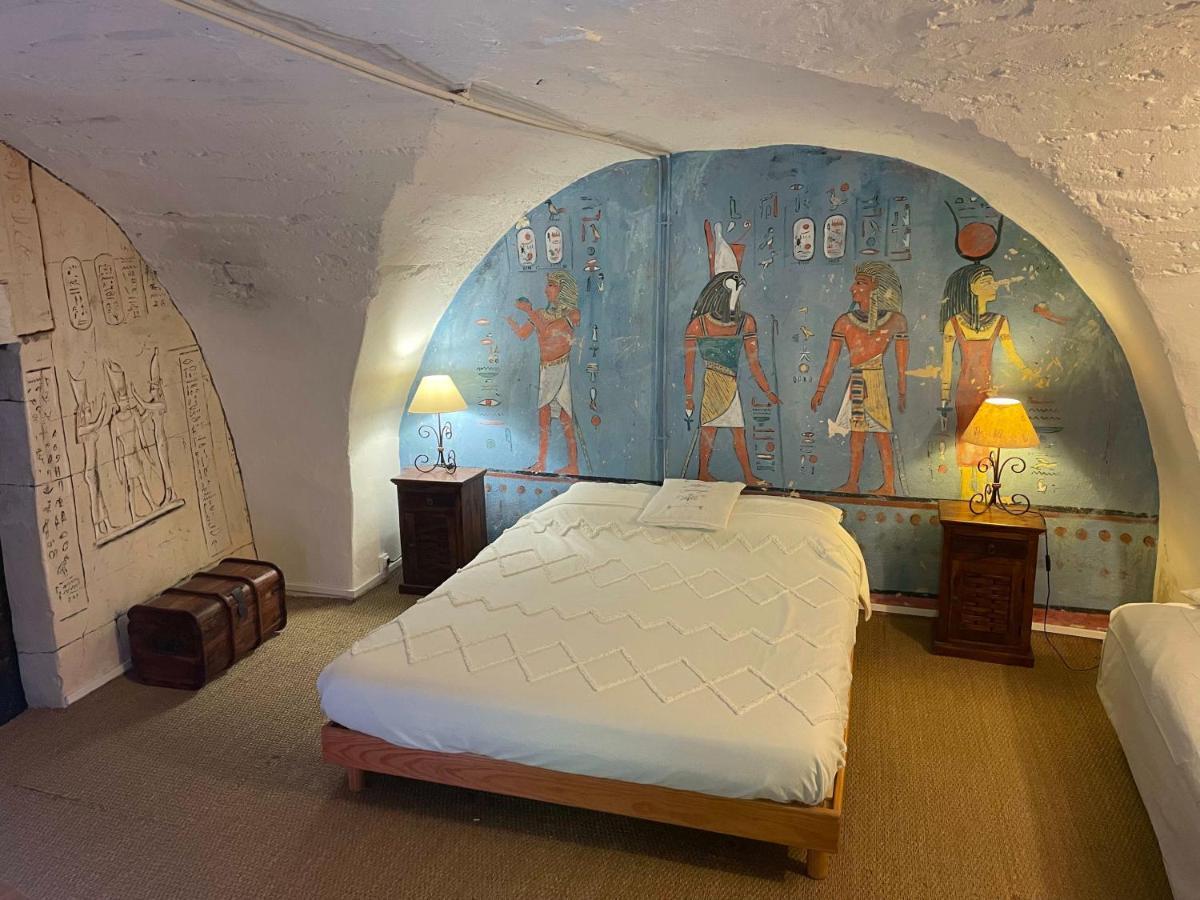 Gites Au Chateau Des Estubiers Les Granges-Gontardes エクステリア 写真